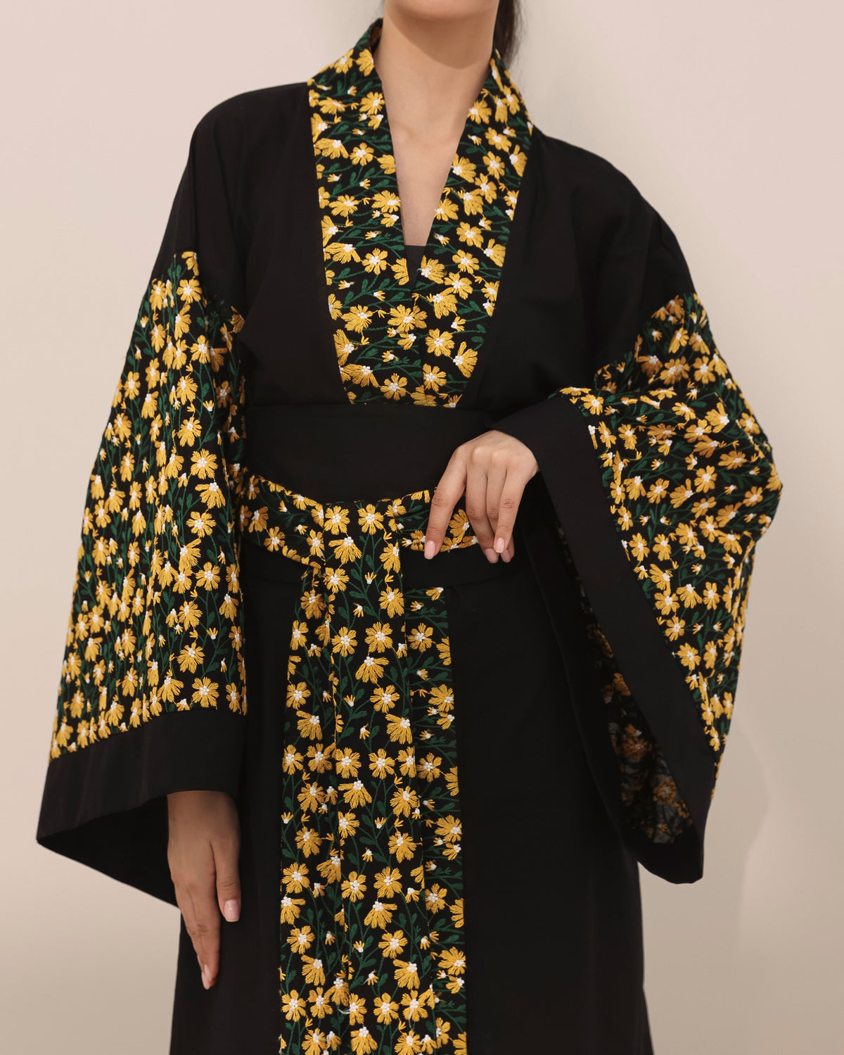 Kimono style linen abaya with daisy embroidered flowers