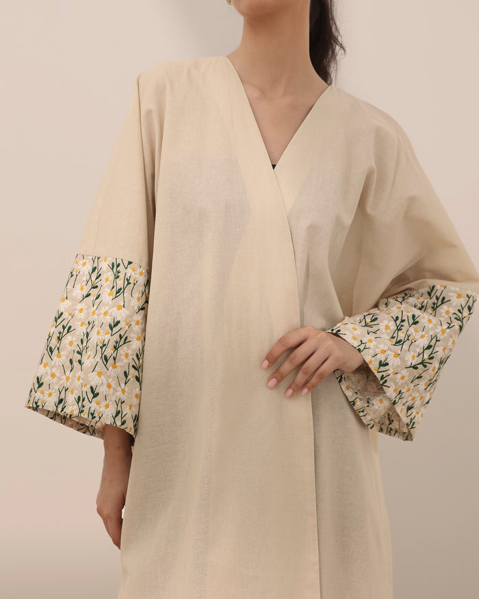 Semi mariposa linen abaya with embroidered daisy flowers cuff