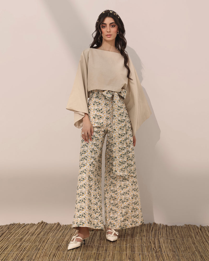 Wide legged linen pants w/ embroidered daisy flowers with belt