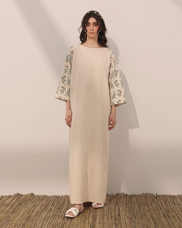 Linen kaftan w/ raglan embroidered daisy flowers on sleeves