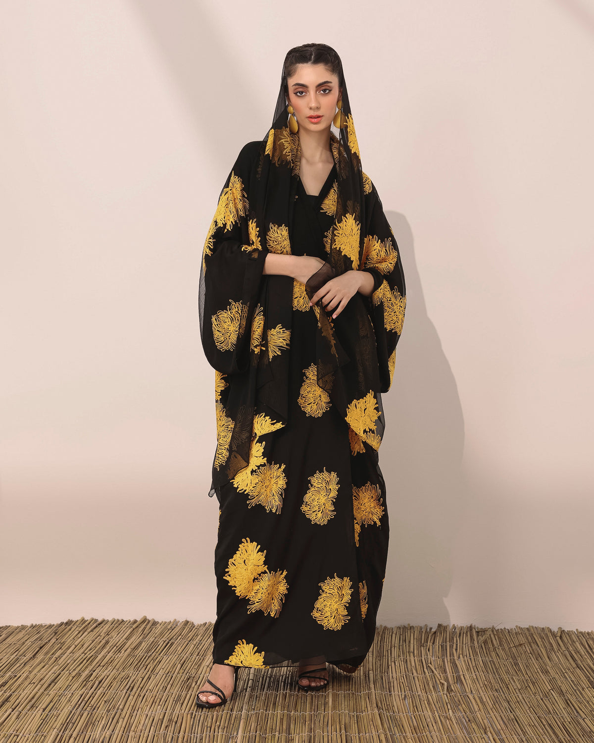 Mums flower printed wrinkled chiffon T-cut abaya with lining