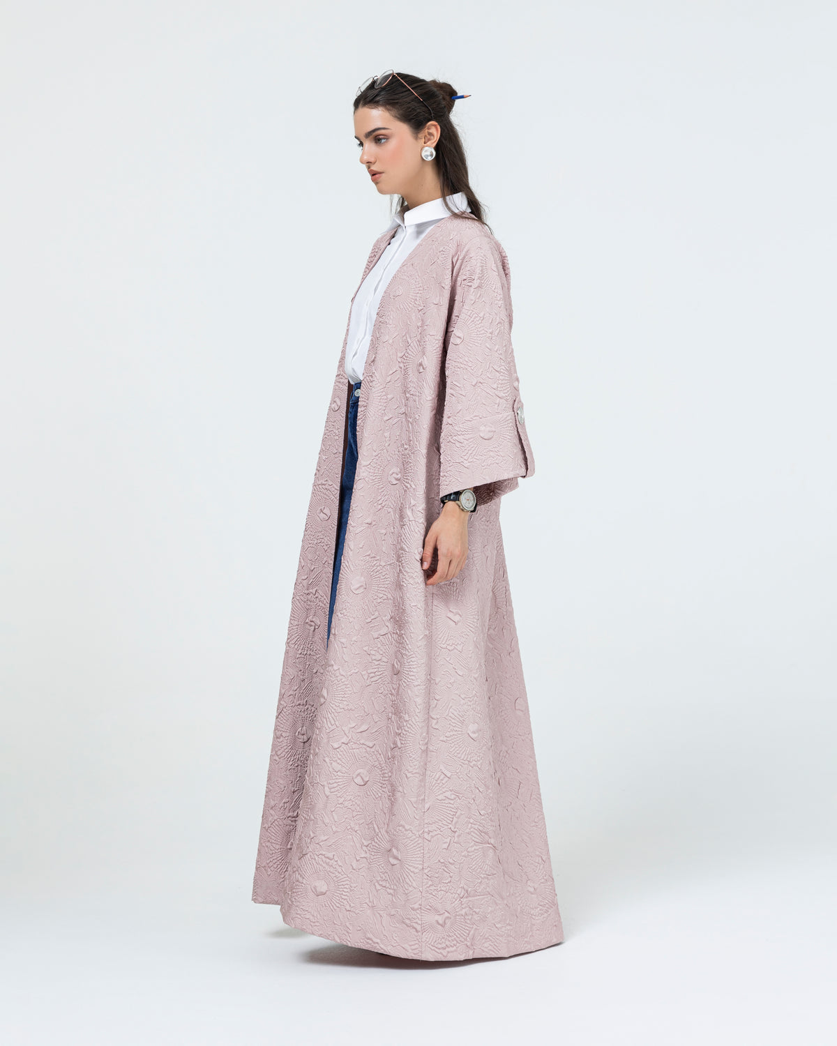 3D textured abaya with sleeve flap