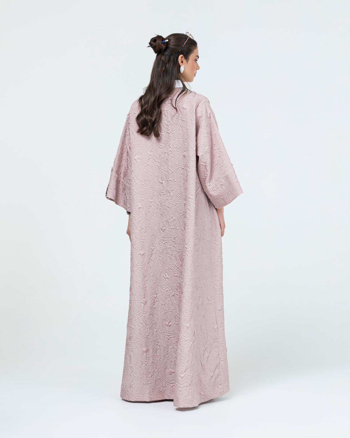 3D textured abaya with sleeve flap