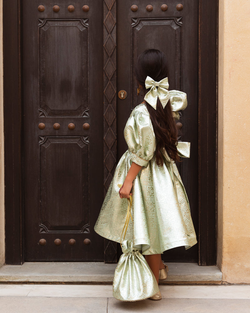 Shiny jacquard puffed sleeve dress with bow belt