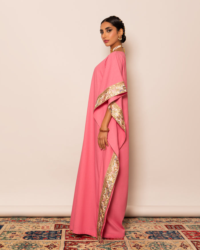 Double sided trimmed linen kaftan with inner stitching