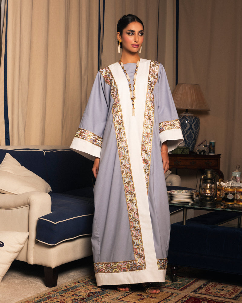 Two-toned classic linen abaya outlined with embellished trimming