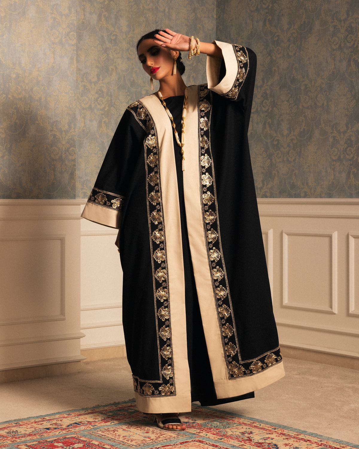 Two-toned classic linen abaya outlined with embellished trimming