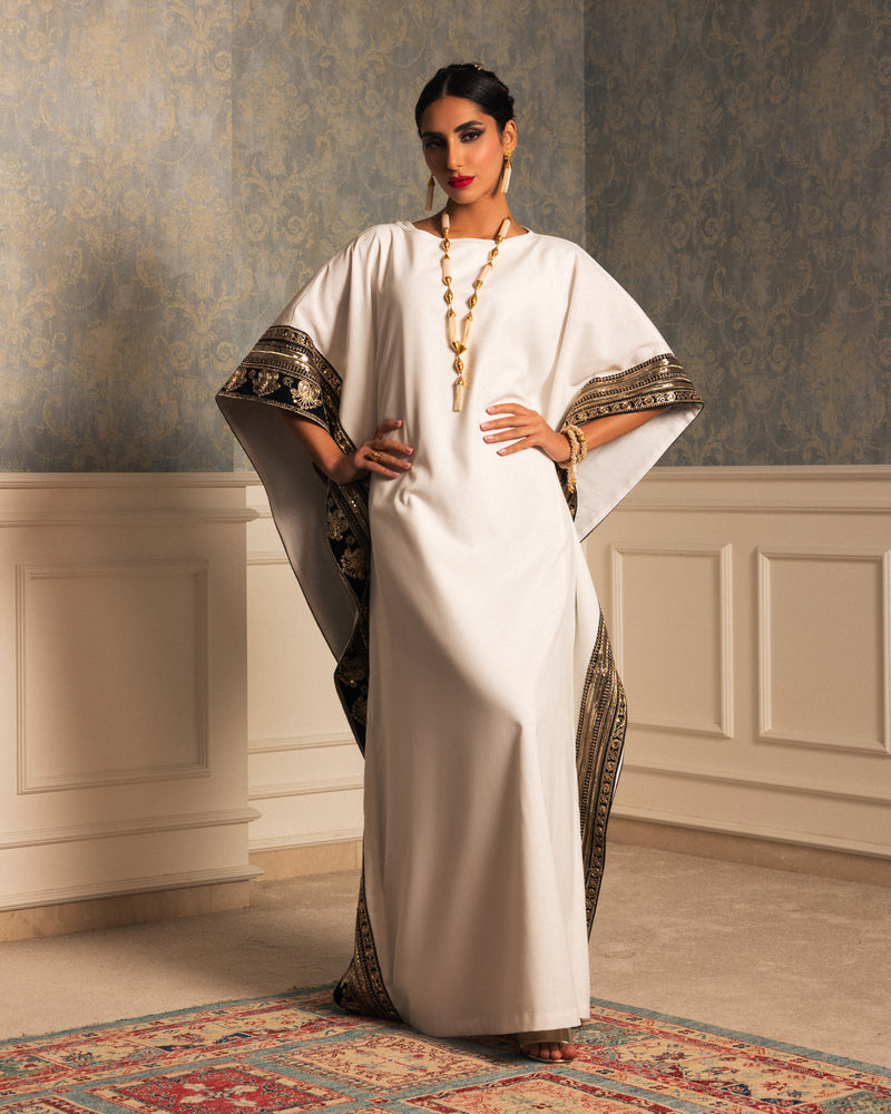 Double sided trimmed linen kaftan with inner stitching